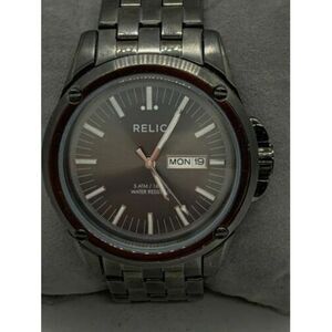 Relic ZR12081 Men's Watch Analog Quartz Grey Stainless Steel 40.5mm Case D810